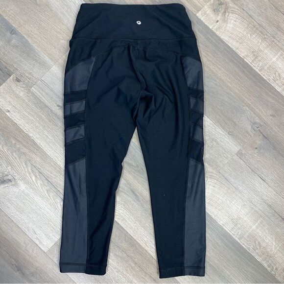 90 Degrees by Reflex Mesh Side Crop Leggings Black Small - Picture 4 of 9